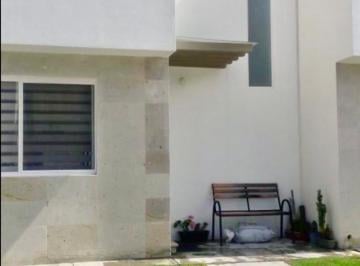 Casa en condominio de 2 habitaciones, Corregidora · Casa en Renta en Paseos del Bosque | 2 Recámaras + Patio