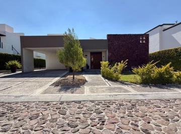 Casa de 4 habitaciones, Querétaro · Casa en Venta El Campanario Queretaro