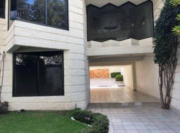 Casa · 246m² · 3 Recámaras · 6 Estacionamientos · Casa en Venta en Jardines del Ajusco en Calle Citilcun