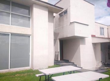 Casa · 314m² · 3 Recámaras · 2 Estacionamientos · Casa en Venta La Herradura