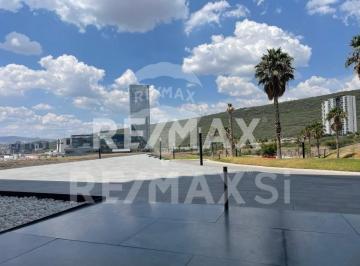 Oficina · 100m² · 2 Estacionamientos · Oficina en Renta High Park, Centro Sur