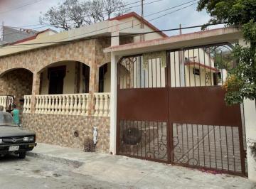 Casa de 2 habitaciones, Santiago · Casa Terreno en Venta en El Cercado