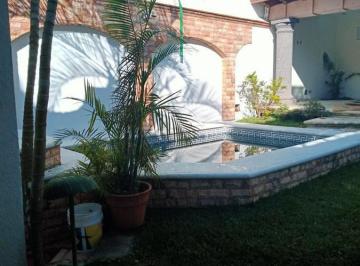 Casa · 247m² · 3 Recámaras · 2 Estacionamientos · Casa - Fraccionamiento Maravillas