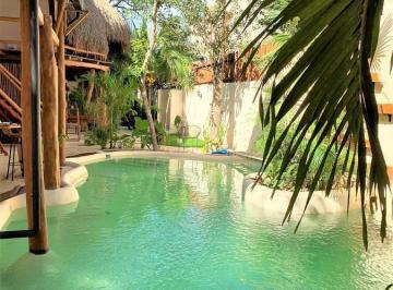 Edificio · 330m² · 10 Recámaras · 3 Estacionamientos · Hotel Boutique en Tulum, La Veleta en Venta