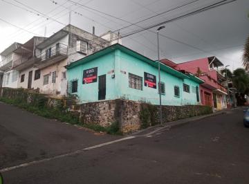 Casa de 2 habitaciones, Córdoba · ¡Ubicación Estratégica en Córdoba Centro! Casa en Esquina