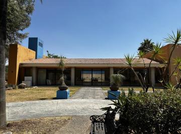 Casa de 3 habitaciones, Zapopan · Terraza en Venta en Exclsuiva Hacienda en La Mojonera