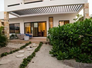 Villa · 241m² · 3 Recámaras · 3 Estacionamientos · Villas en Venta en Telchac