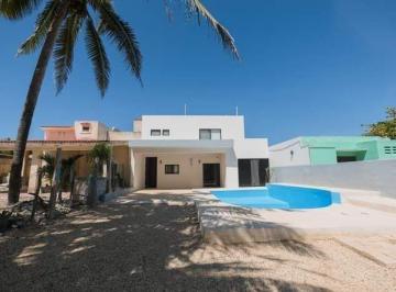 Casa · 283m² · 4 Recámaras · Casa Amplia Frente Al Mar en Telchac