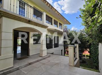 Casa · 410m² · 3 Recámaras · 2 Estacionamientos · Casa en Renta en Bosques de Las Lomas - (4)