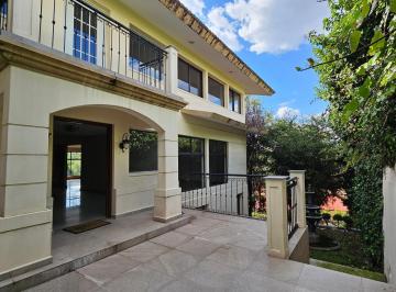 Casa · 410m² · 3 Recámaras · 2 Estacionamientos · Casa en Renta en Bosques de Las Lomas - (4)