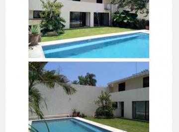 Casa · 340m² · 3 Recámaras · 2 Estacionamientos · Casa en Fraccionamiento Rancho Cortes