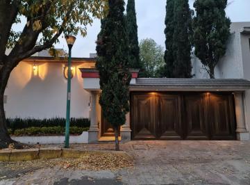Casa · 600m² · 4 Recámaras · 5 Estacionamientos · Casa en Venta en Fuentes del Pedregal - (4)