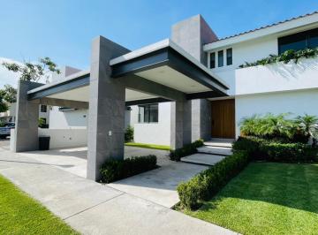 Casa de 4 habitaciones, Emiliano Zapata · Moderna Casa Nueva con Vista Al Campo de Golf en Paraiso Country Club