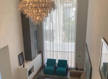 Casa · 405m² · 4 Recámaras · 4 Estacionamientos · Casa en Gran Jardín