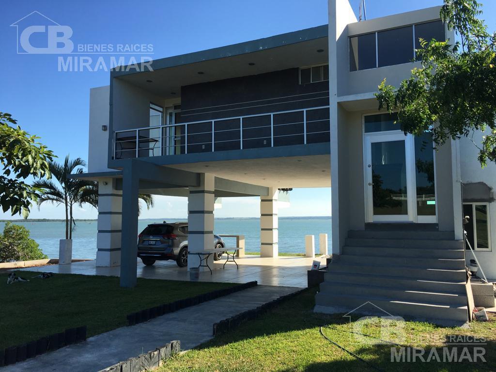 Casa de Campo en Venta Isla Juan A. Ramirez