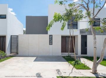 Fachada Principal · Casa en Venta en Cholul, Mérida