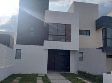 Casa en condominio · 135m² · 3 Recámaras · 2 Estacionamientos · Casa en Condominio - Ocoyoacac