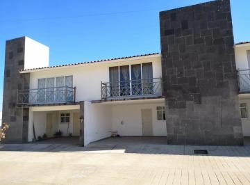 Casa en condominio · 160m² · 3 Recámaras · 1 Estacionamiento · Casa en Condominio - Cacalomacan