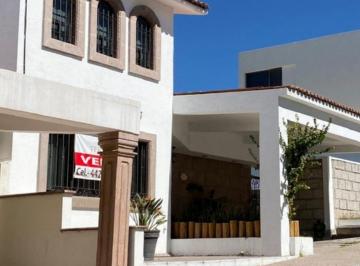 Casa en condominio de 3 habitaciones, Corregidora · Casa en Renta y Venta Hacienda Real de Tejeda Querétaro