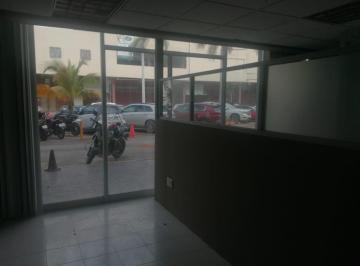 Local comercial , Cancún · Se Renta Local Comercial 50 m con Mezzanine, $17,500 Pesos