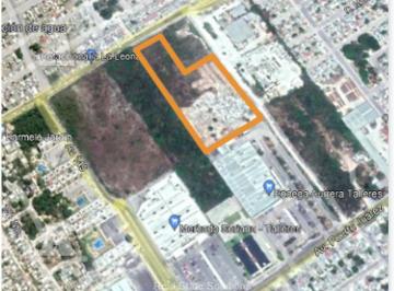 Terreno / Lote · 15000m² · 100 Estacionamientos · Terreno Comercial en Venta, 15,000 m², Región 208, Av Leona Vicario, Cancún