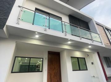 Casa de 8 habitaciones, Zapopan · Casa en Renta La Cima Nueva Vista Al Bosque