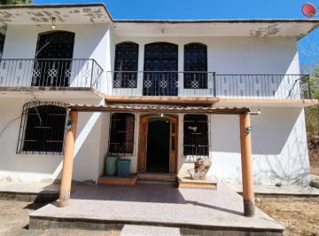 Casa · 200m² · 3 Recámaras · 3 Estacionamientos · Casa en Los Organos