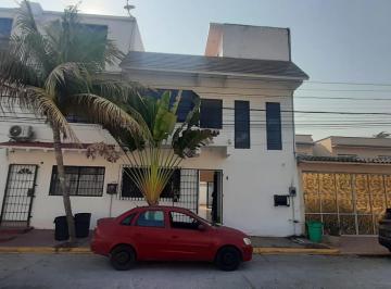 Casa · 208m² · 4 Recámaras · 2 Estacionamientos · Casa en Fraccionamiento Olinala Jardín Princesa