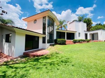portada · Casa en Venta en El Palomar!