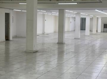 Acceso doble altura · Renta de Local Comercial en El Centro Historico de Cuernavaca.