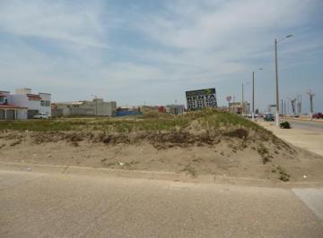Terreno / Lote · 1057m² · Excelente Terreno en Renta Uso Comercial