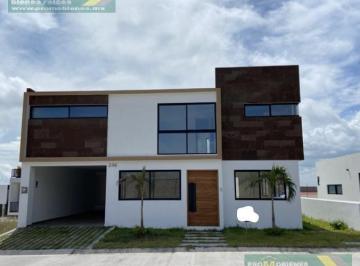 Casa · 245m² · 3 Recámaras · Casa - Punta Tiburón