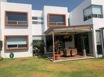 Casa de 6 habitaciones, San Pedro Cholula · Casa en Venta Momoxpan 6 Recámaras Jardín Atocha