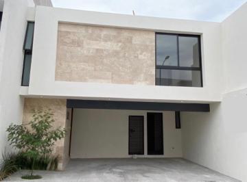 Casa · 196m² · 3 Recámaras · 2 Estacionamientos · Casa a Estrenar en Forja Real con Terraza