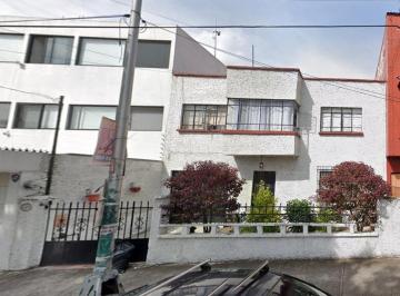 Casa de 4 habitaciones, Coyoacán · Casa de 215 m² con 4 Recámaras en Venta en Ciudad Jardín