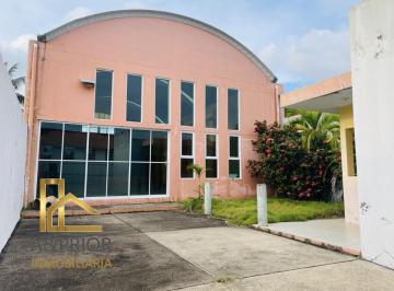 Local comercial · 330m² · Local en Lázaro Cárdenas