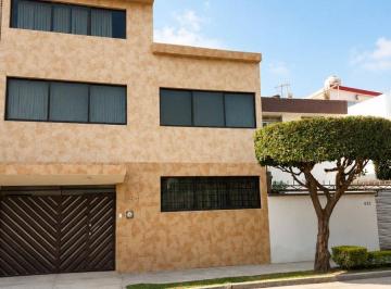 Casa de 5 habitaciones, Benito Juárez · Preciosa Casa Muy Grande Cuenta con 5 Recámaras