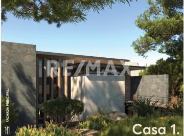 Casa · 366m² · 4 Recámaras · 3 Estacionamientos · Casa en Preventa - (4)