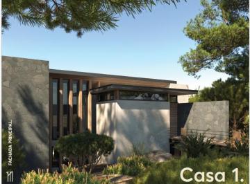Casa · 366m² · 4 Recámaras · 3 Estacionamientos · Casa en Preventa - (4)