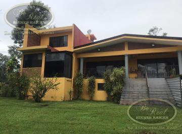 Casa · 281m² · 4 Recámaras · 4 Estacionamientos · Casa - Lomas del Sumidero