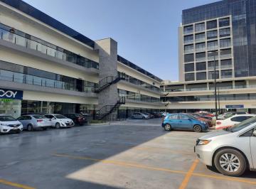 Local comercial · 55m² · 10 Estacionamientos · Local - Saltillo