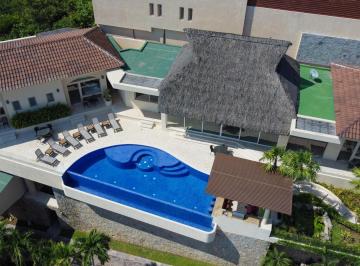 Edificio · 866m² · 5 Recámaras · 3 Estacionamientos · Villa en Acapulco Diamante