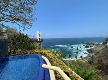Casa en condominio · 242m² · 3 Recámaras · 1 Estacionamiento · Casa en Condominio - Ixtapa Las Palmas