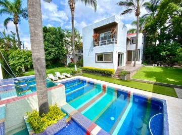 Casa de 4 habitaciones, Cuernavaca · Casa en Fraccionamiento con Seguridad en Reforma
