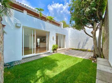 Casa de 3 habitaciones, Cuernavaca · Casa con Doble Filtro de Seguridad en Acapatzingo