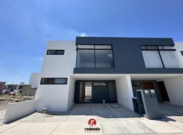 Casa · 220m² · 3 Recámaras · 2 Estacionamientos · Casa en Zen Life II