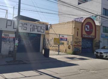 Local comercial · 400m² · 4 Estacionamientos · Av Industrias