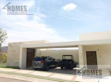 Casa · 400m² · 3 Recámaras · 2 Estacionamientos · Casa - San Luis Potosí