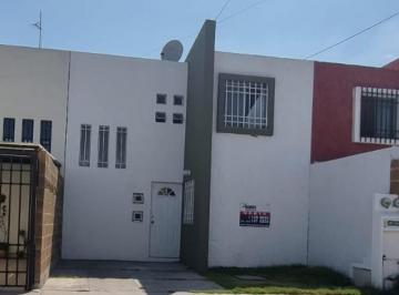 Casa · 160m² · 3 Recámaras · 1 Estacionamiento · Casa en Venta en Fraccionamiento Villas Vicenza