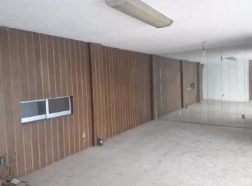 Edificio · 500m² · Excelente Edificio de Oficinas con Gran Potencial Para Desarrollar Uso Mixto a Una Calle de Vallejo
